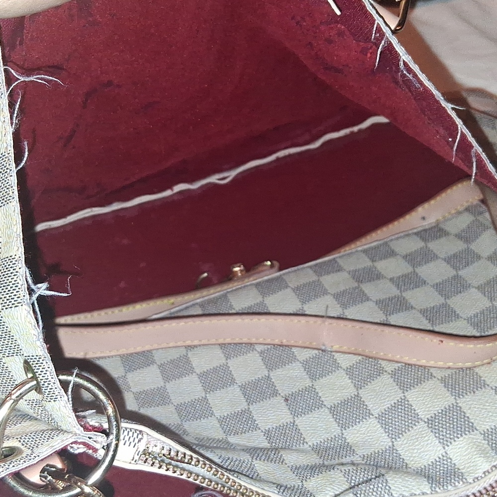 Louis Vuitton Checkered Beige Tote Bag - Picture 9 of 16